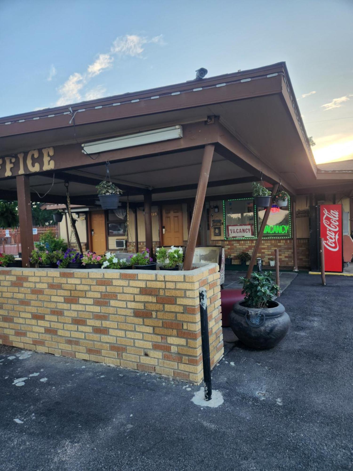 Walnut Forest Motel Austin Exterior foto